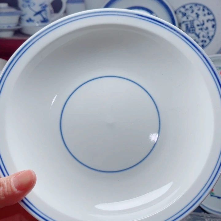 青花玲珑8寸窝盘蓝边