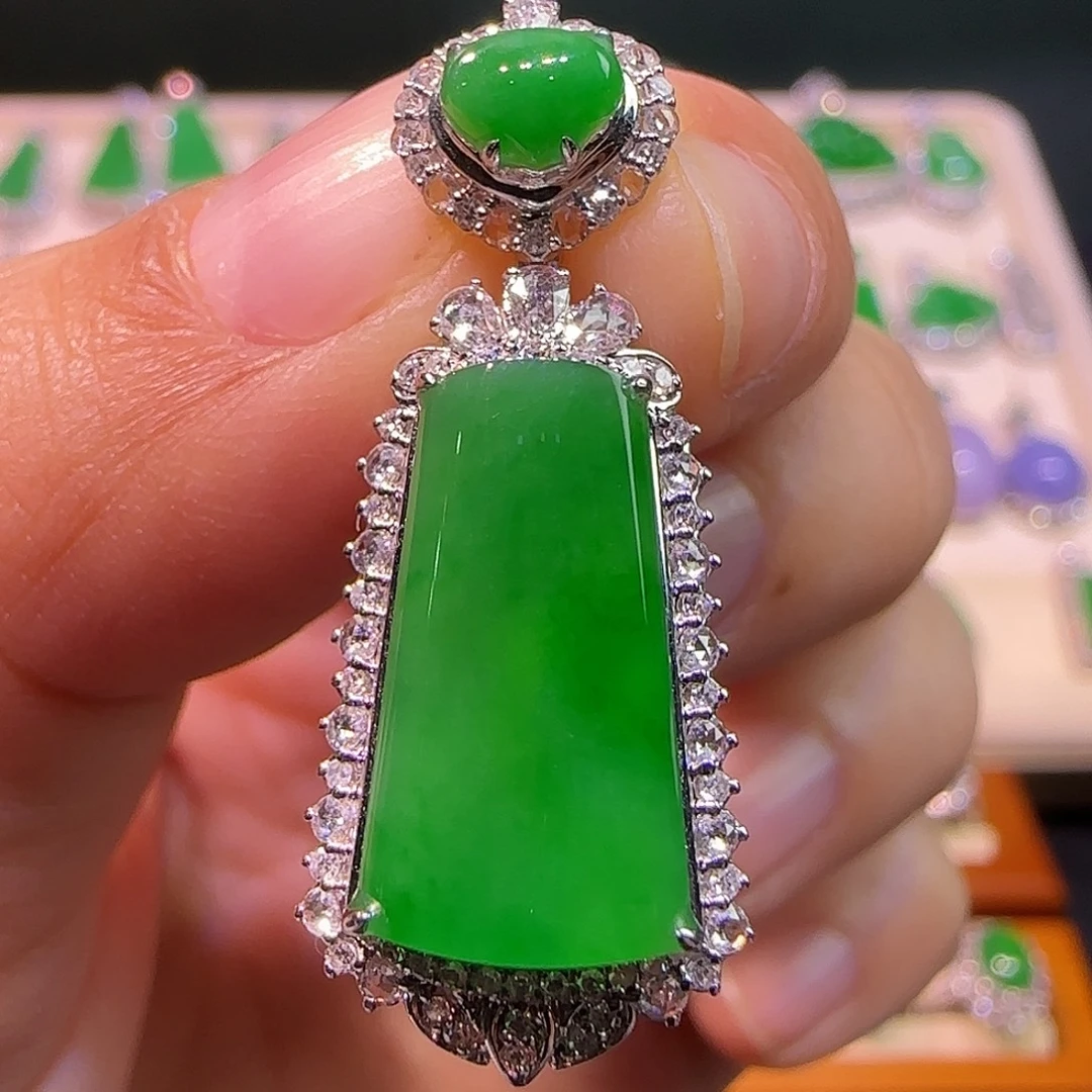 翡翠18K金镶嵌吊坠(不含链)