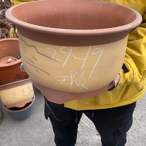 紫砂中国宜兴紫砂花盆，