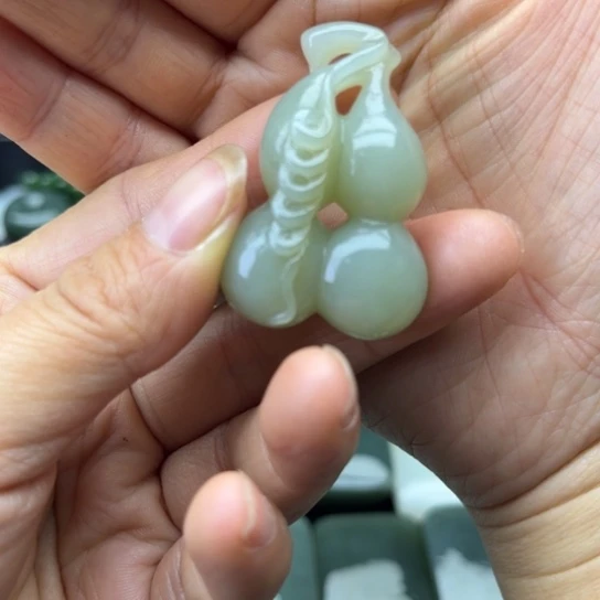 未镶嵌和田玉珠宝半成品