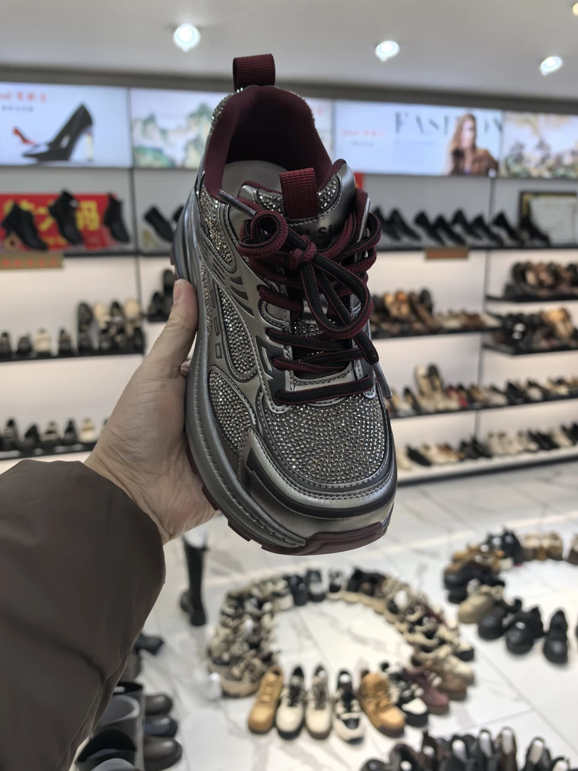 赛驼皇老爹鞋女士2025春季新款时尚百搭休闲运动老爹鞋