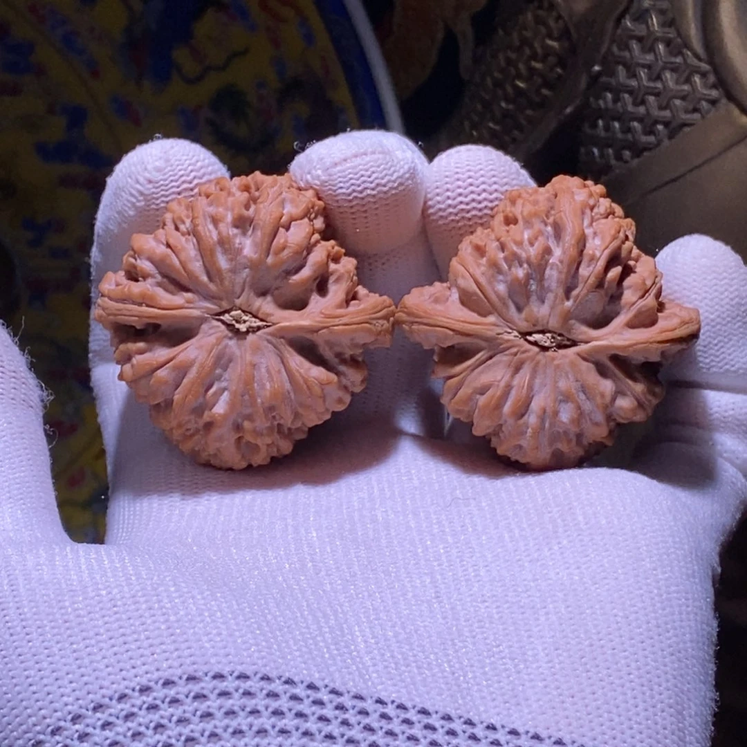 开***丽文玩核桃吊坠全品南疆石 43 43 41