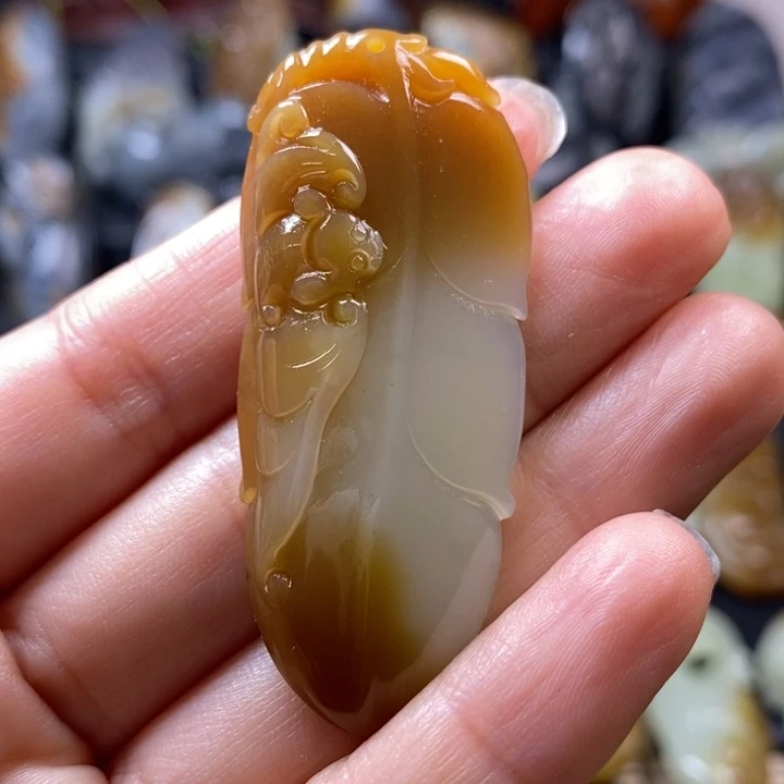 和田玉未镶嵌挂件