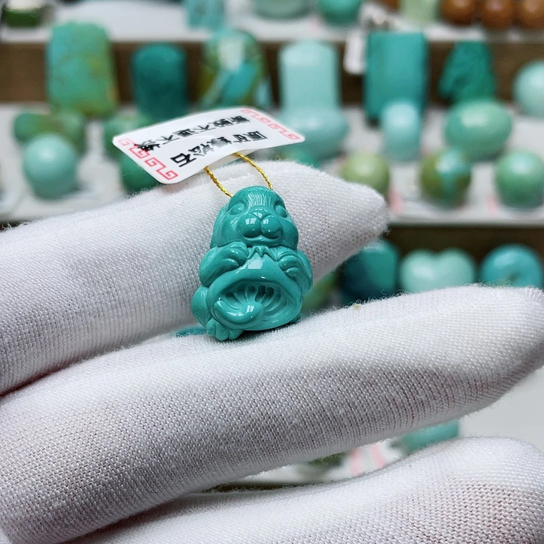 绿松石未镶嵌珠宝奇石