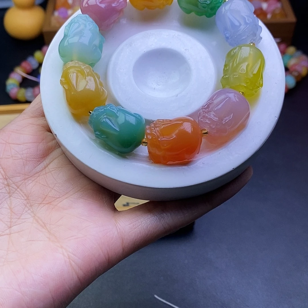 玛瑙/玉髓合金车挂貔貅手串