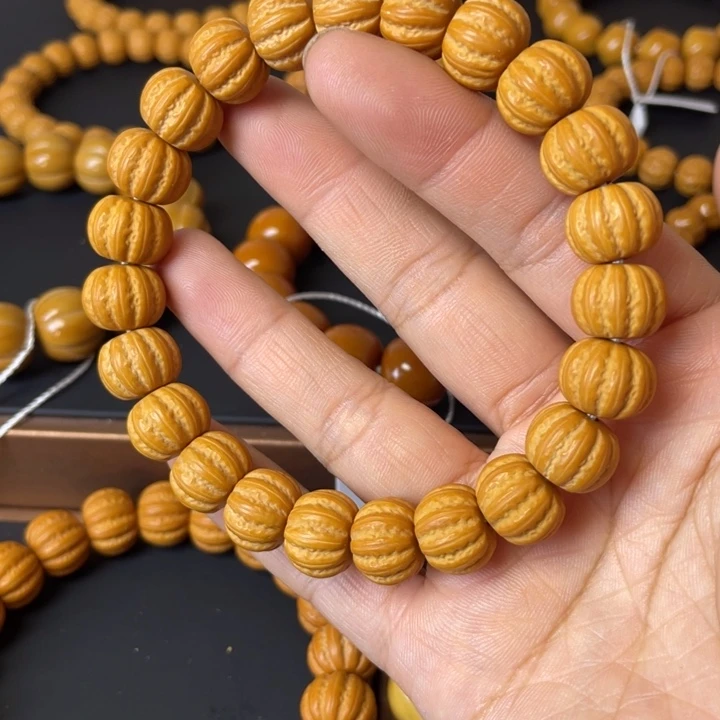 娜***姐吊坠猴头核桃精品