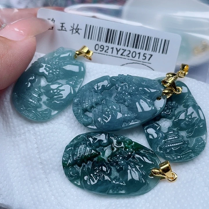 吊坠(不含链)未镶嵌翡翠