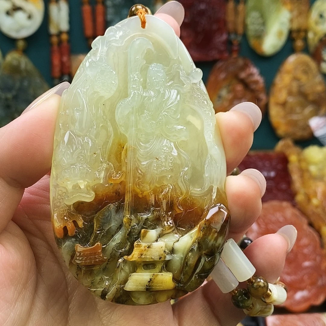 蛇纹石玉未镶嵌颈饰福利关公