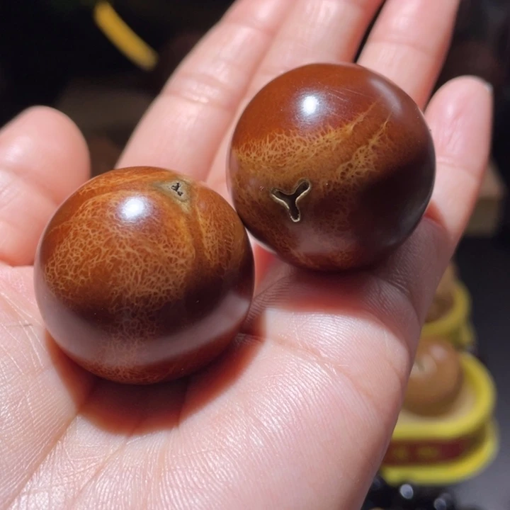 桃核把件正圆光珠手球