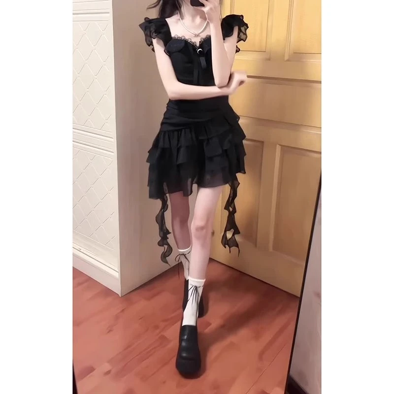 法式不规则黑色小飞袖吊带连衣裙女夏季海边度假风收腰显瘦长裙子