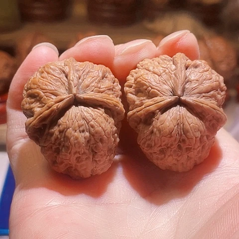 把件文玩核桃糖三角带彩37
