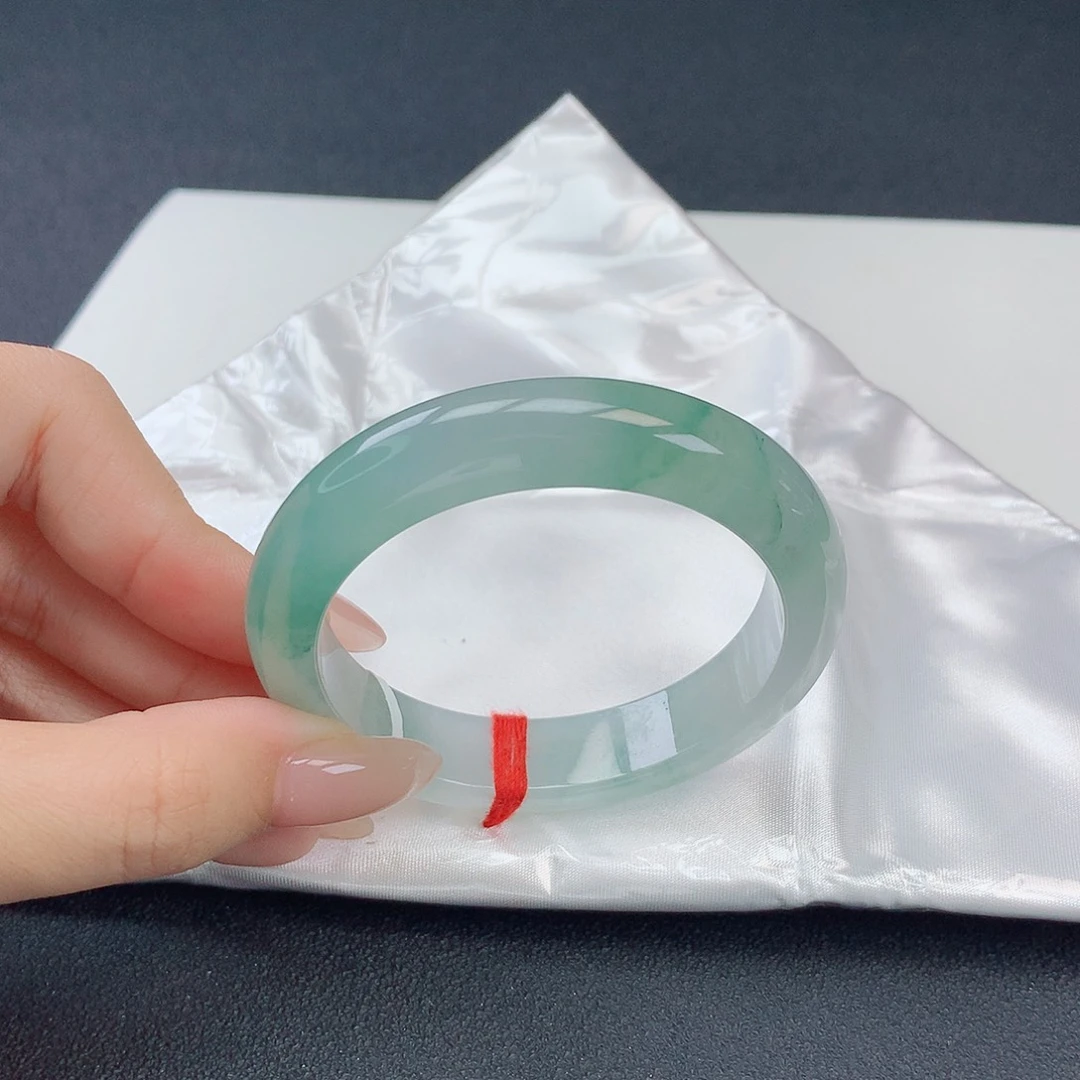 翡翠未镶嵌手镯翡翠661001