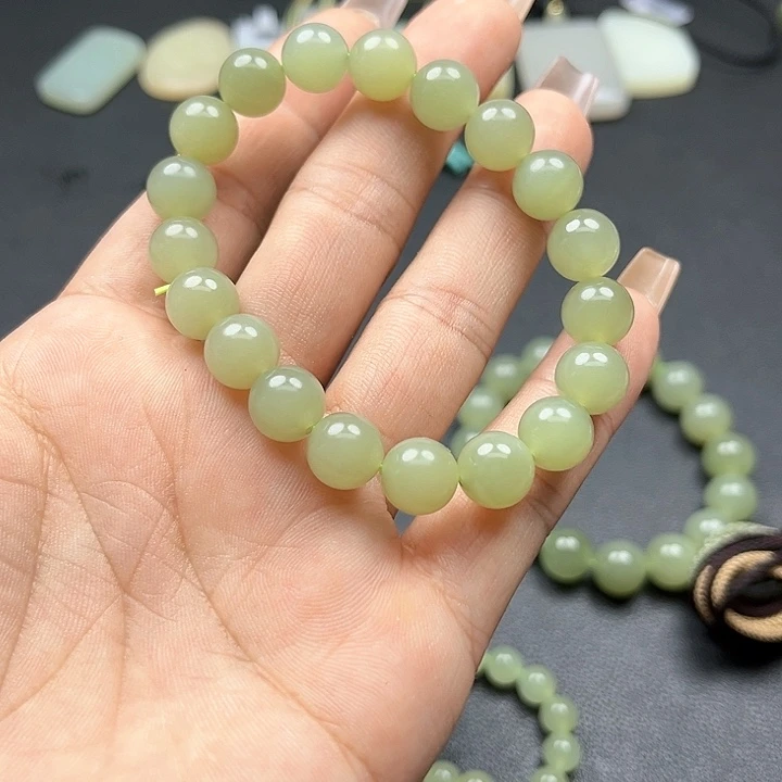 【闪购商品】和田玉未镶嵌颈饰芫*?