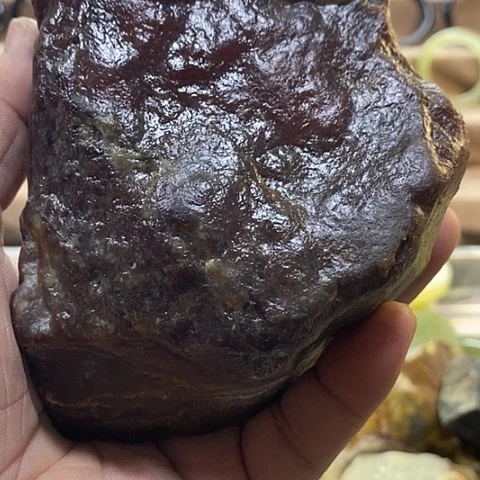 乒***歌合金蛇纹石玉摆件