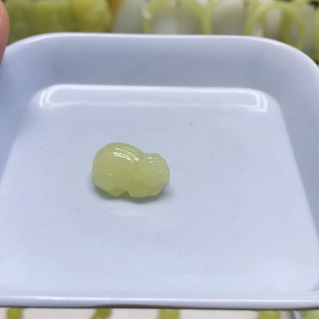 【闪购商品】颈饰未镶嵌和田玉