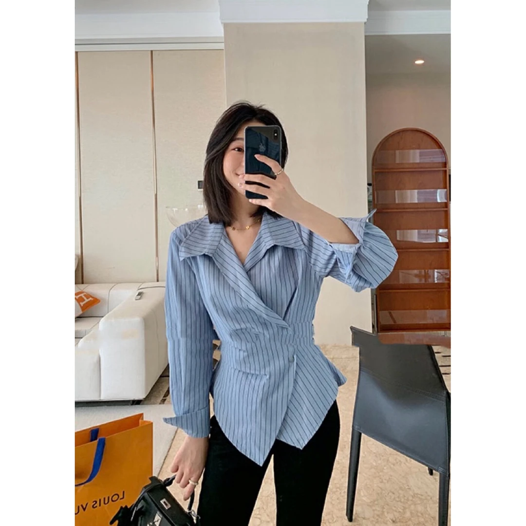 高级感轻奢蓝色条纹不规则长袖衬衫大码女装胖mm收腰立领上衣