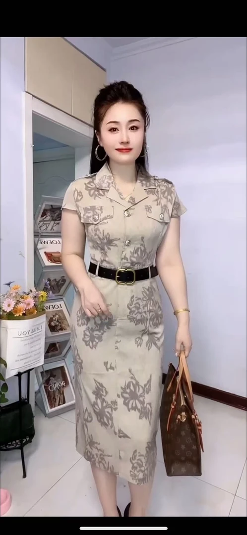 2025夏季新款时尚气质百搭显瘦洋气女装连衣裙