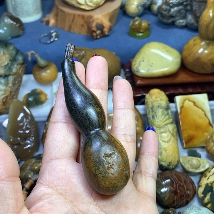 岫岩河磨玉（透闪石质玉）把件未镶嵌