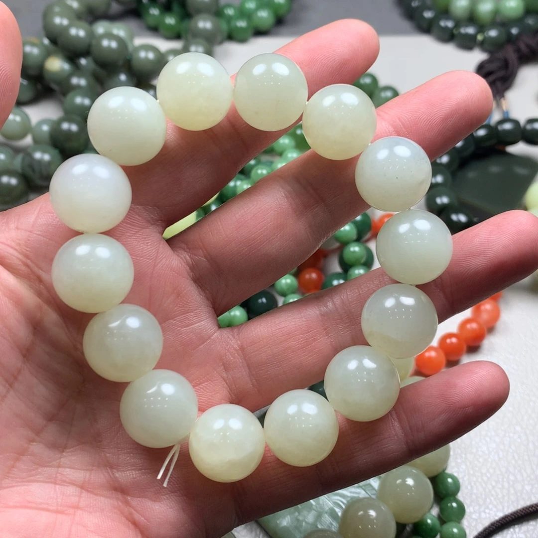 和田玉手链未镶嵌玉*?