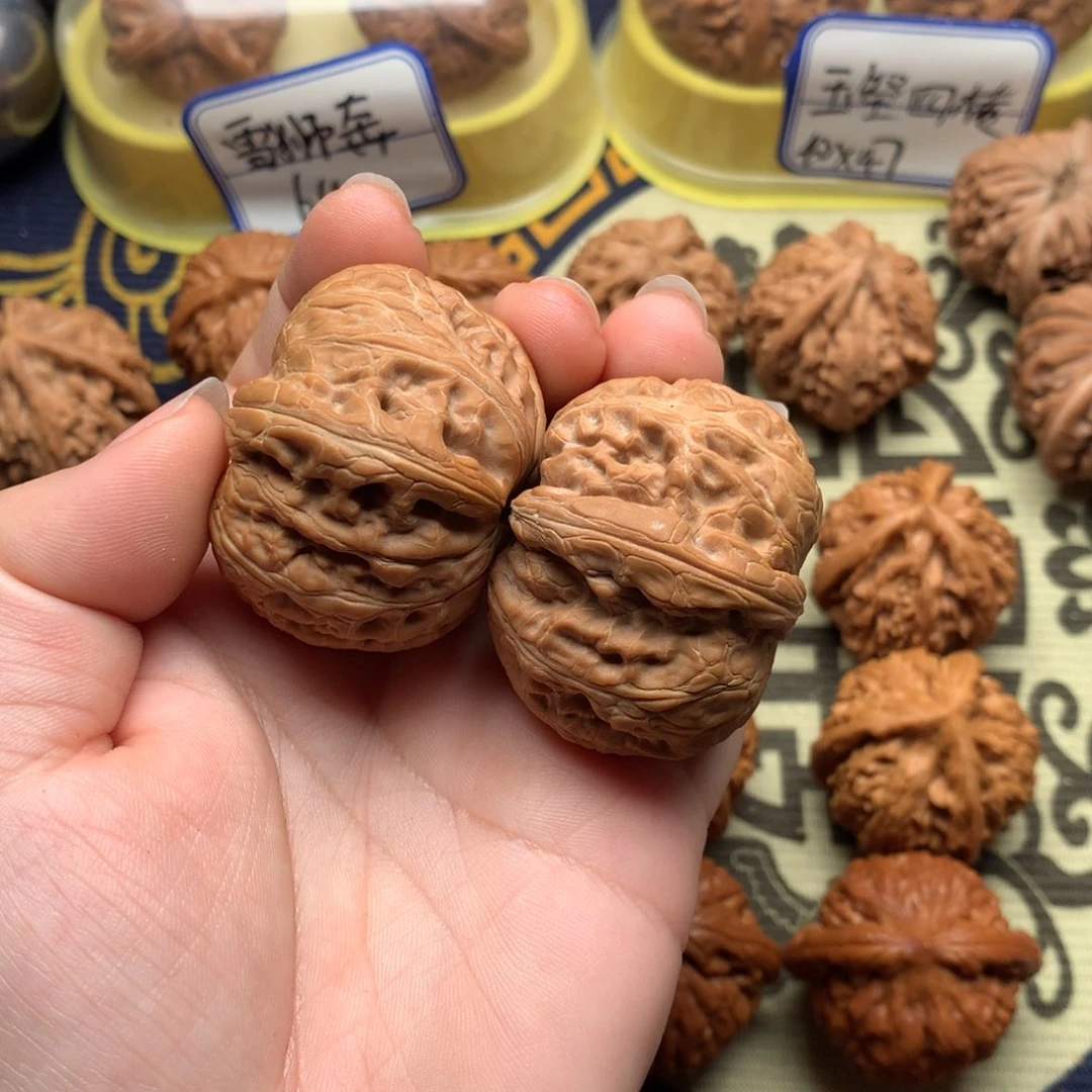 文玩核桃吊坠子***伴平谷元宝