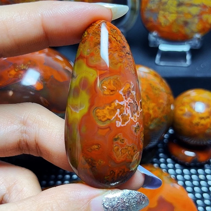 玛瑙/玉髓颈饰未镶嵌往**风