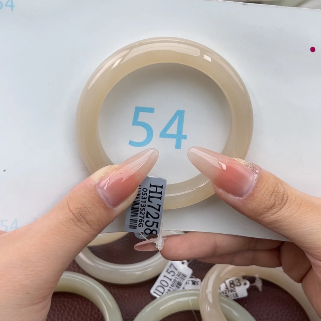 和田玉手镯未镶嵌小*