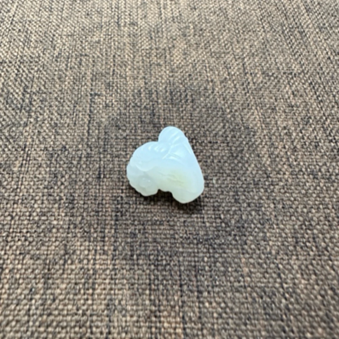 和田玉新疆且末糖白料手工雕刻小羊头挂件吊坠挂坠领头羊手机提溜