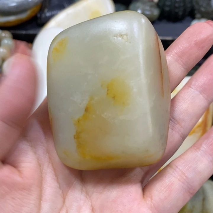 未镶嵌和田玉（糖玉）挂件