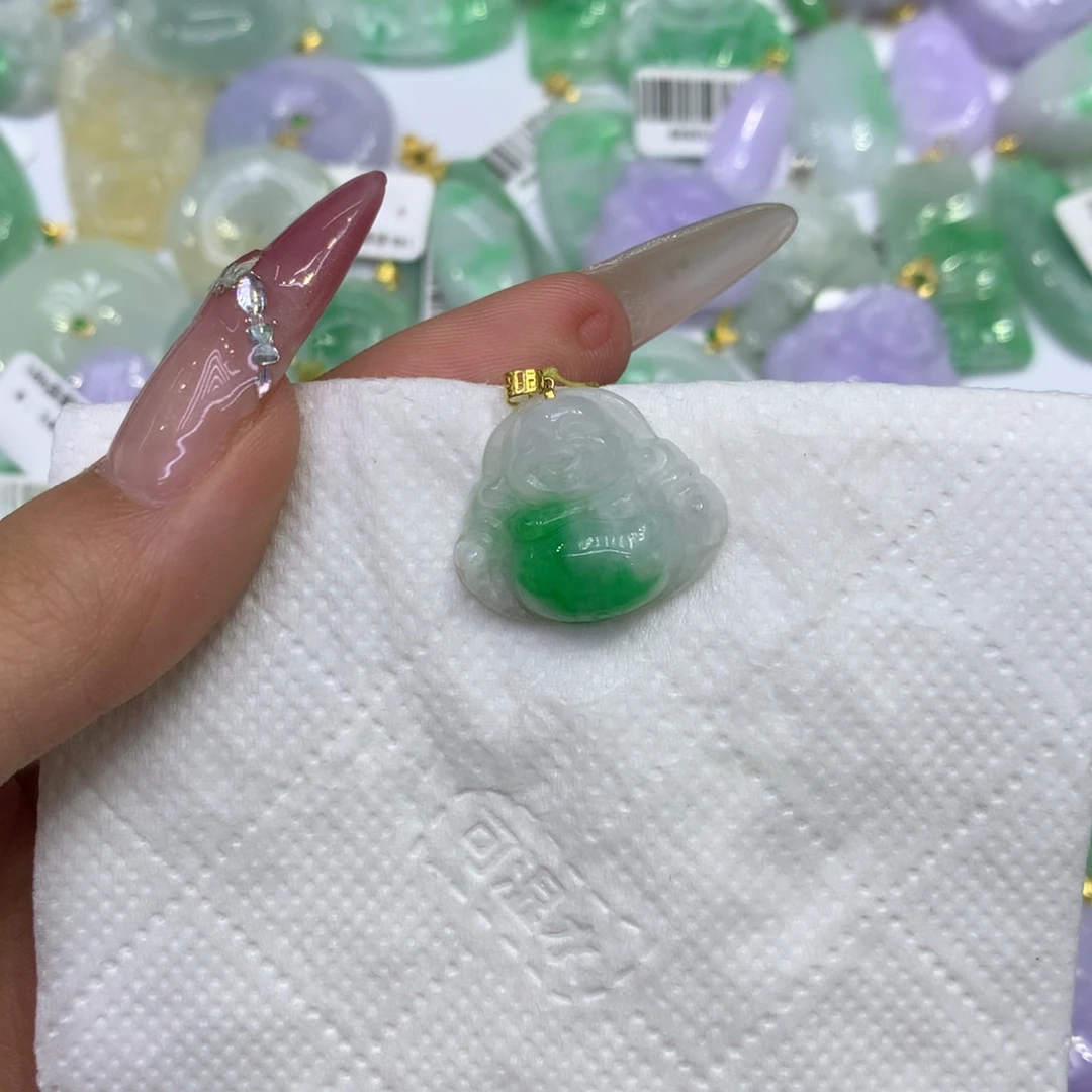 翡翠18K金镶嵌颈饰1111111111