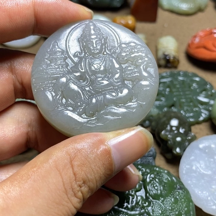 和田玉未镶嵌颈饰