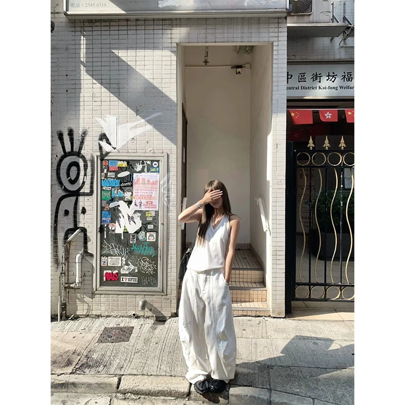 夏日新款简约时尚洋气小众V领炸街无袖上衣高腰修身宽松直筒裤女