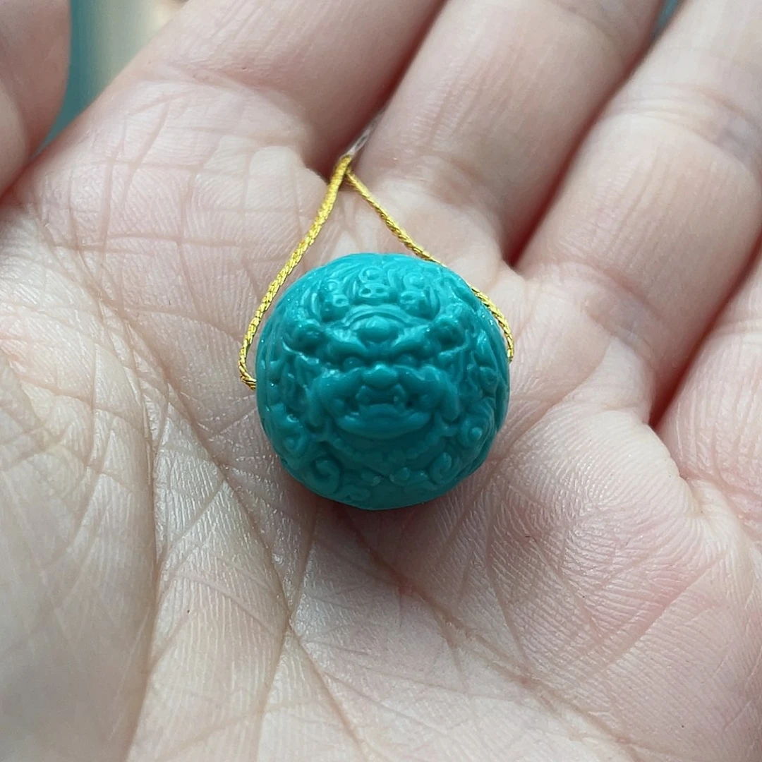 绿松石颈饰未镶嵌