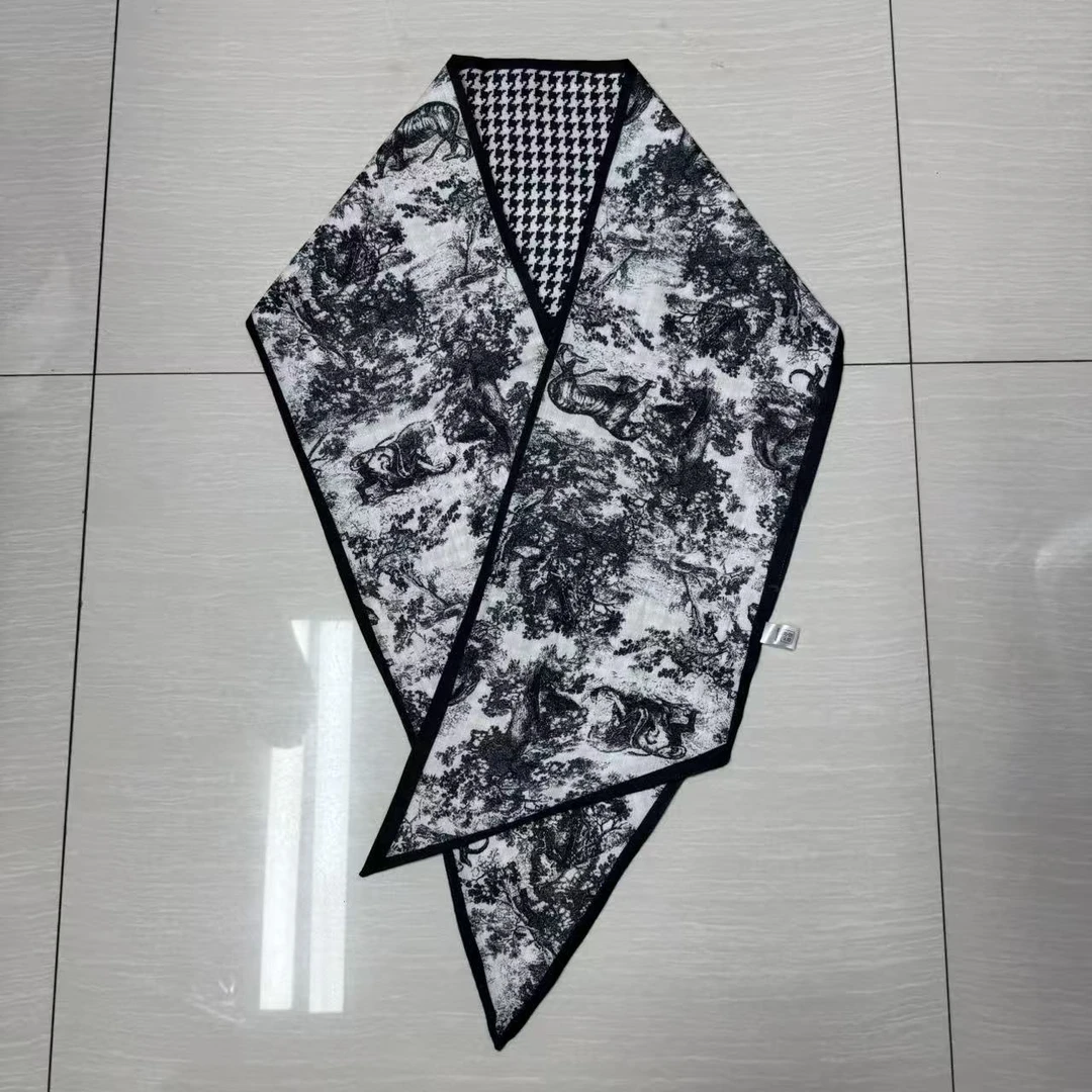 【雅洁服饰】羊毛斜角双面黑白复古港风女轻职风休闲风女士领巾