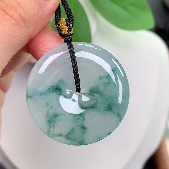 翡翠未镶嵌颈饰平安扣 35.3x5.6mm