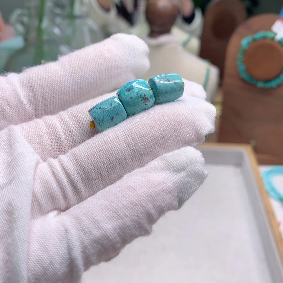 绿松石未镶嵌饰品