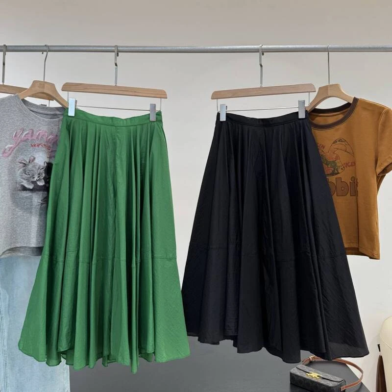 轻薄斜插口袋自然腰大摆半身裙