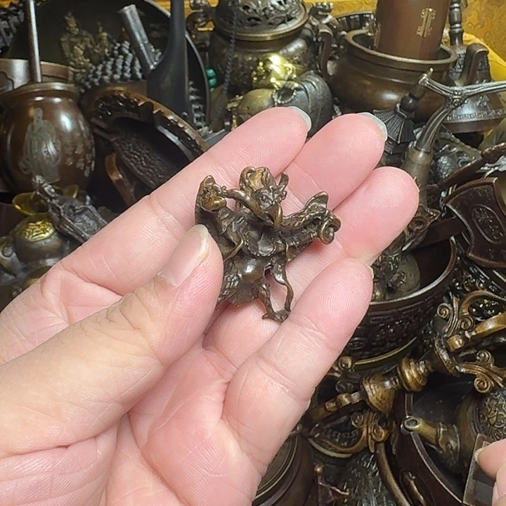 铜器摆件收收藏藏