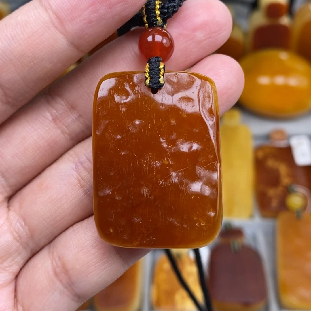 琥珀未镶嵌珠宝奇石
