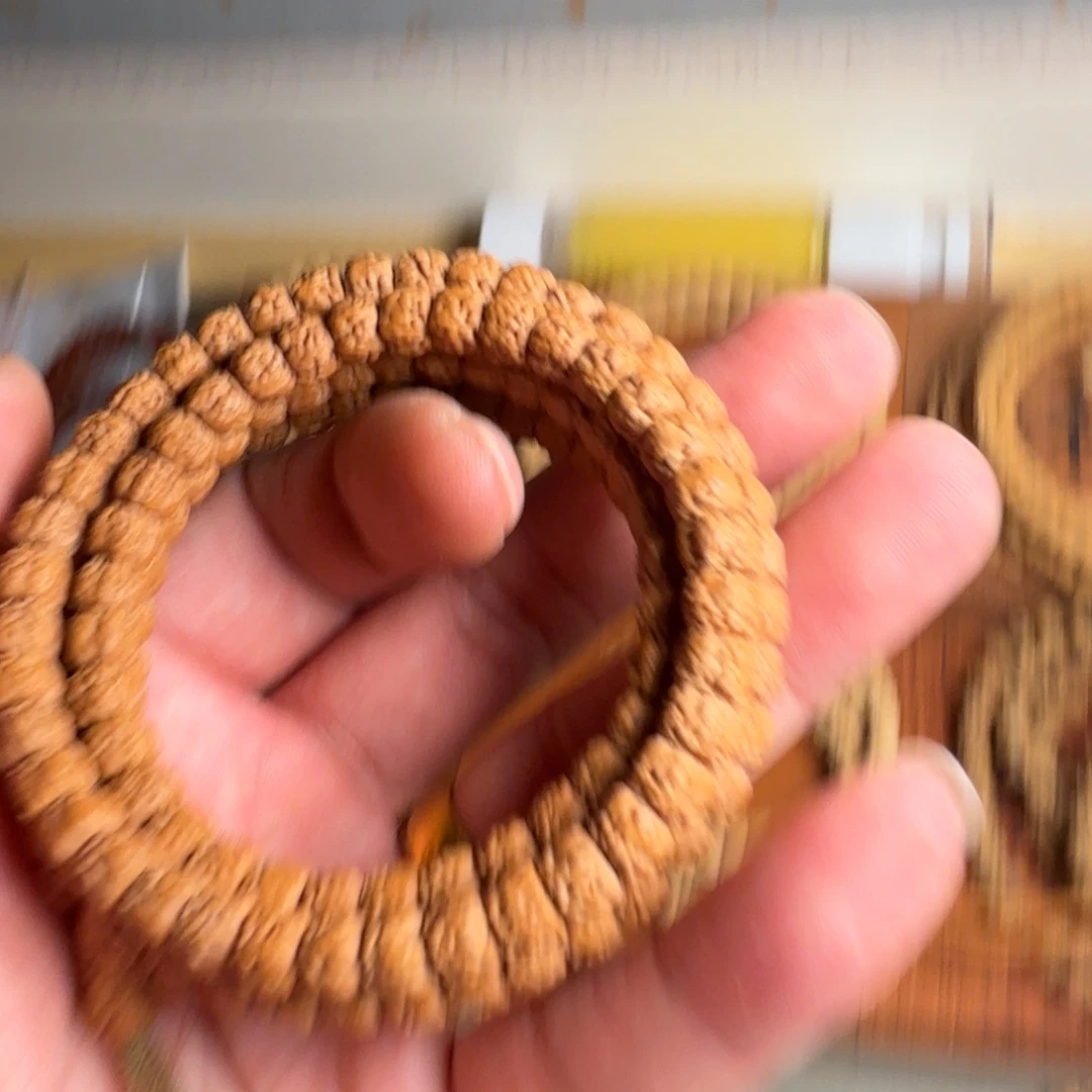 柏香籽/百香籽吊坠6.8毫米