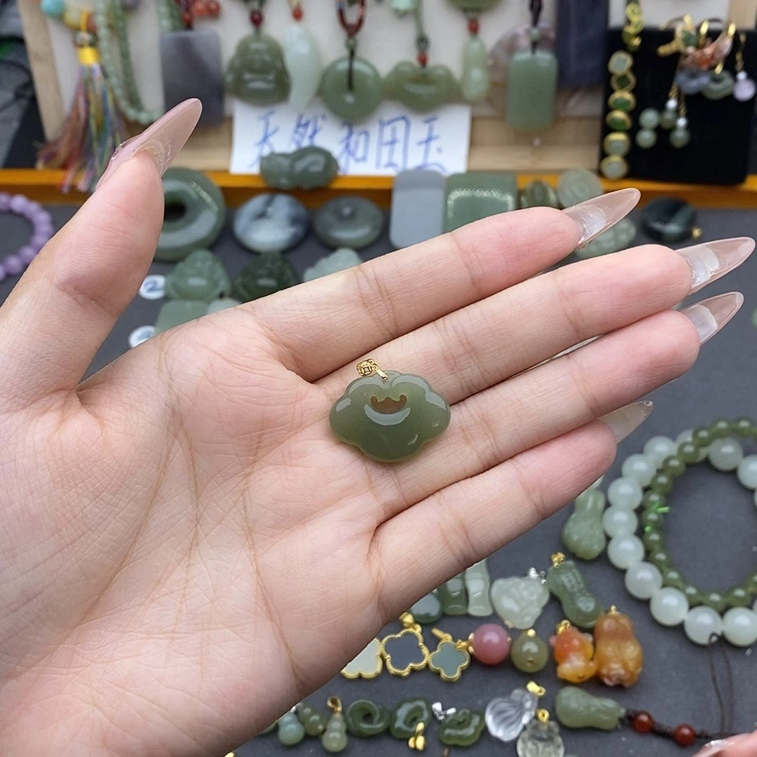 和田玉18K金镶嵌吊坠(不含链)