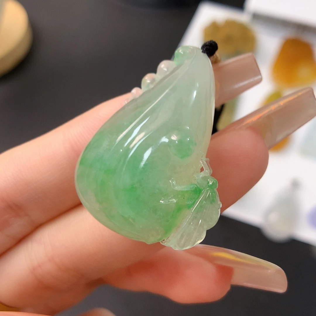 颈饰未镶嵌翡翠福瓜