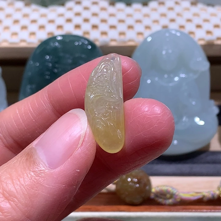 翡翠未镶嵌颈饰炸/小山水