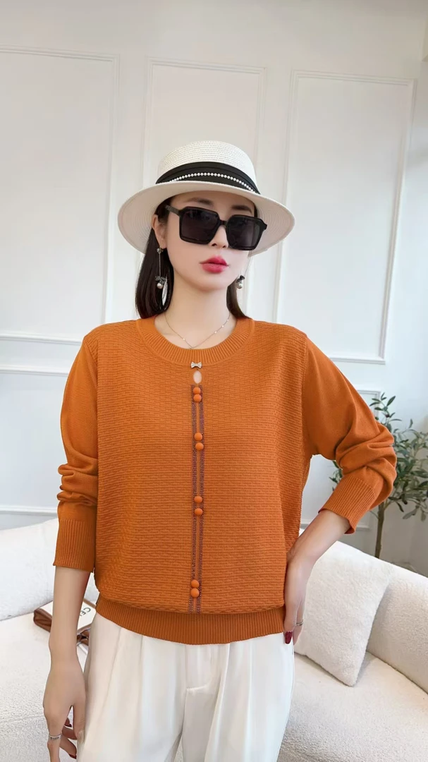 25年春装新款潮流碎钻百搭打底套头针织衫妈妈装圆领洞