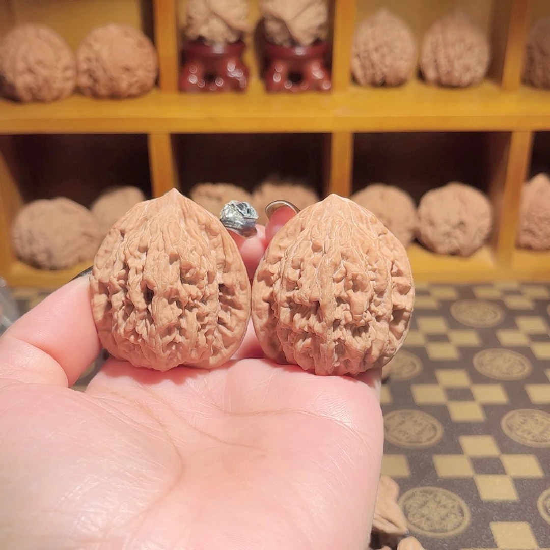 吊坠文玩核桃麦虎