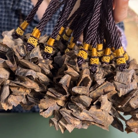 沉香摆件乌身壳子挂件多样性发1串