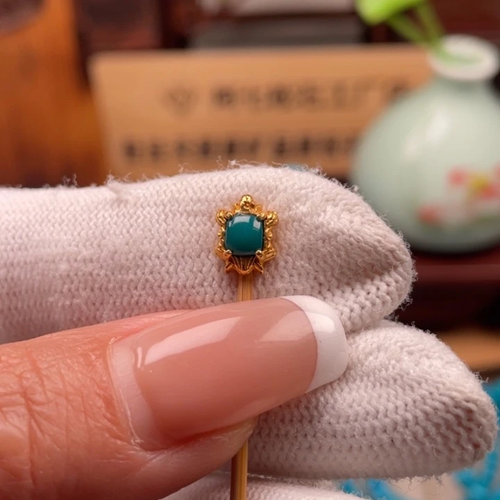 绿松石18K金镶嵌珠宝奇石