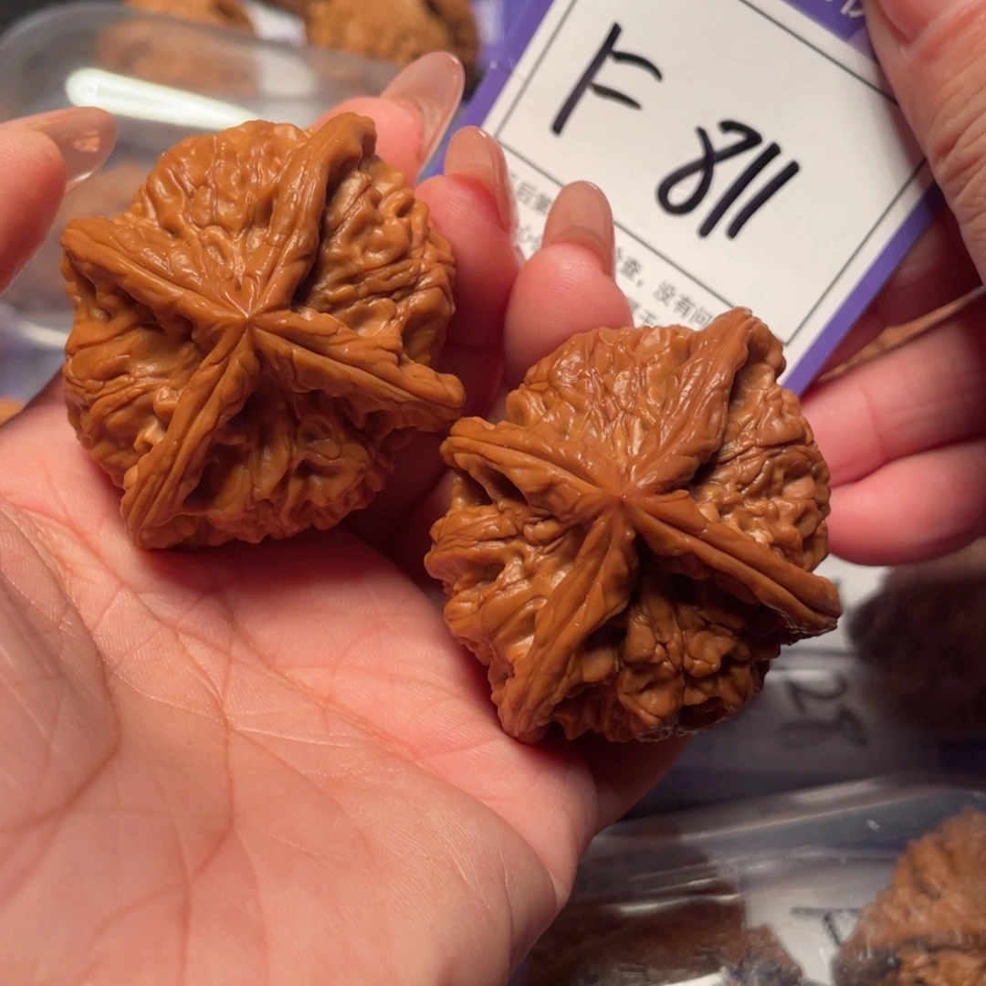 文玩核桃把件811号玉玺四棱49