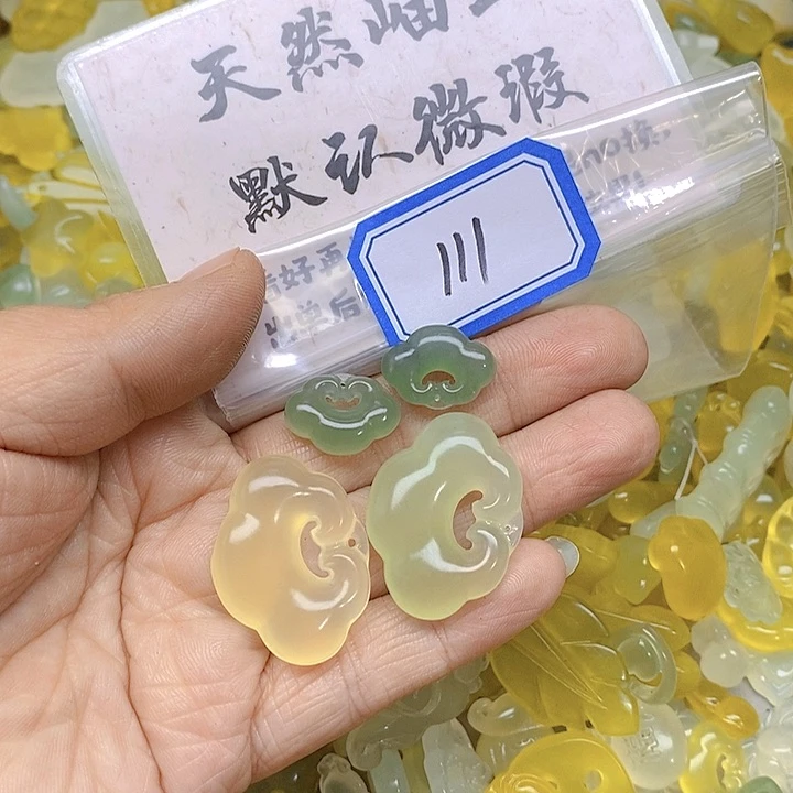 蛇纹石玉颈饰未镶嵌天**羽111