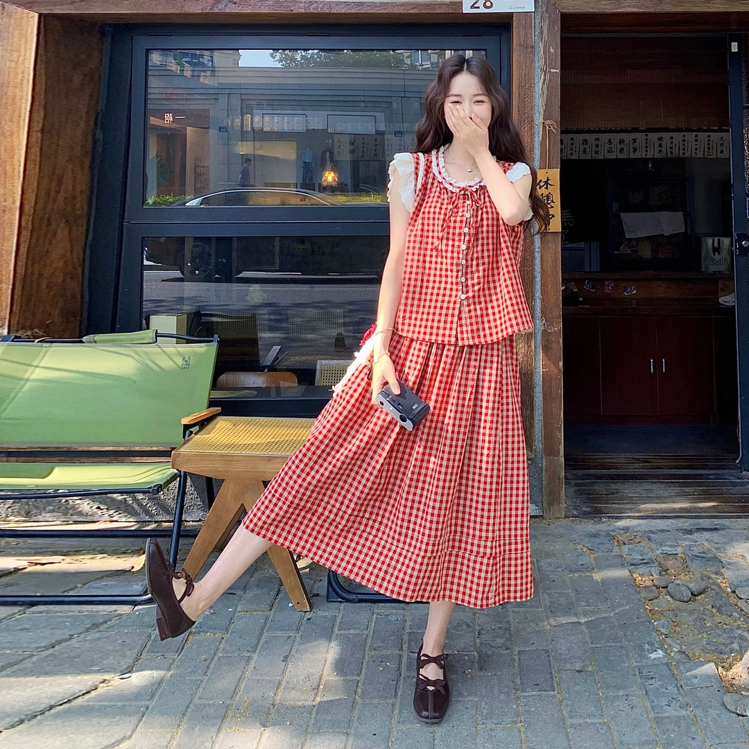 茶歇法式连衣裙两件套女2025夏新款温柔风拼接甜美减龄格子套装裙