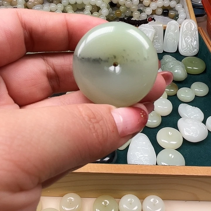 和田玉（糖玉）未镶嵌手链